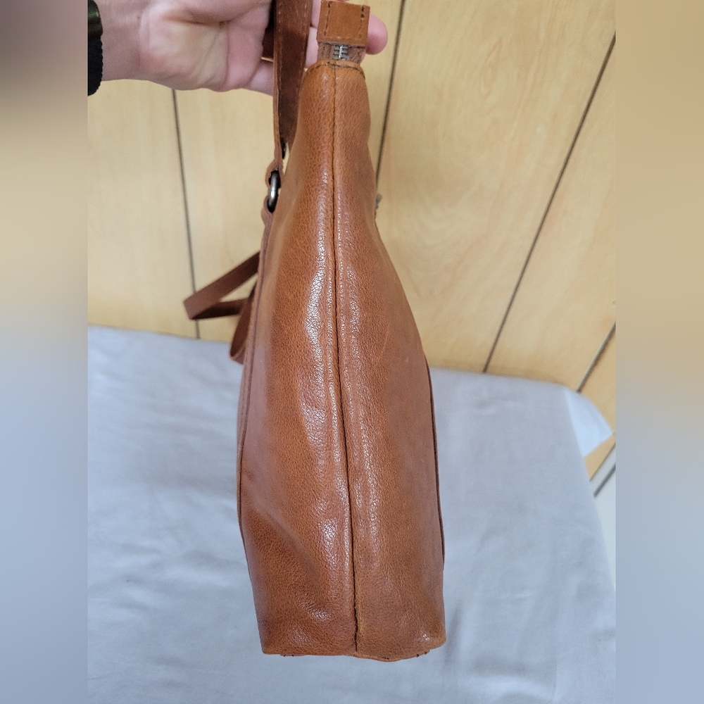 Spikes & Sparrow Leather Tote - Picture 11 of 13